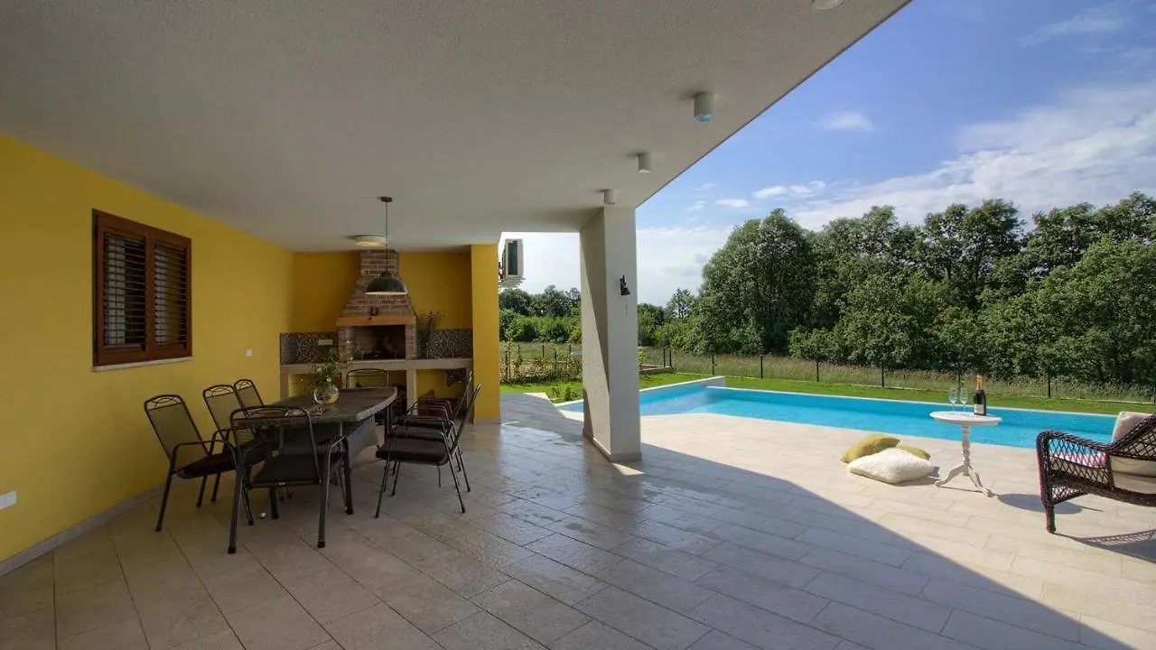 Cozy Villa Limone With Private Pool And Jacuzzi Near Pula Svetvincenat 0*,